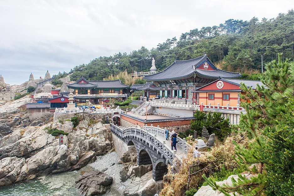 haedong yonggung temple.webp